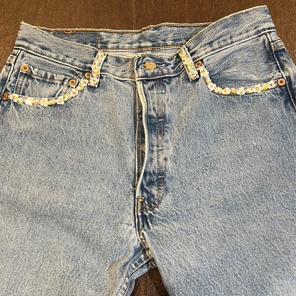 Vintage 501 Mens Levis cropped embellished with authentic swarovski crystals - Picture 2 of 12